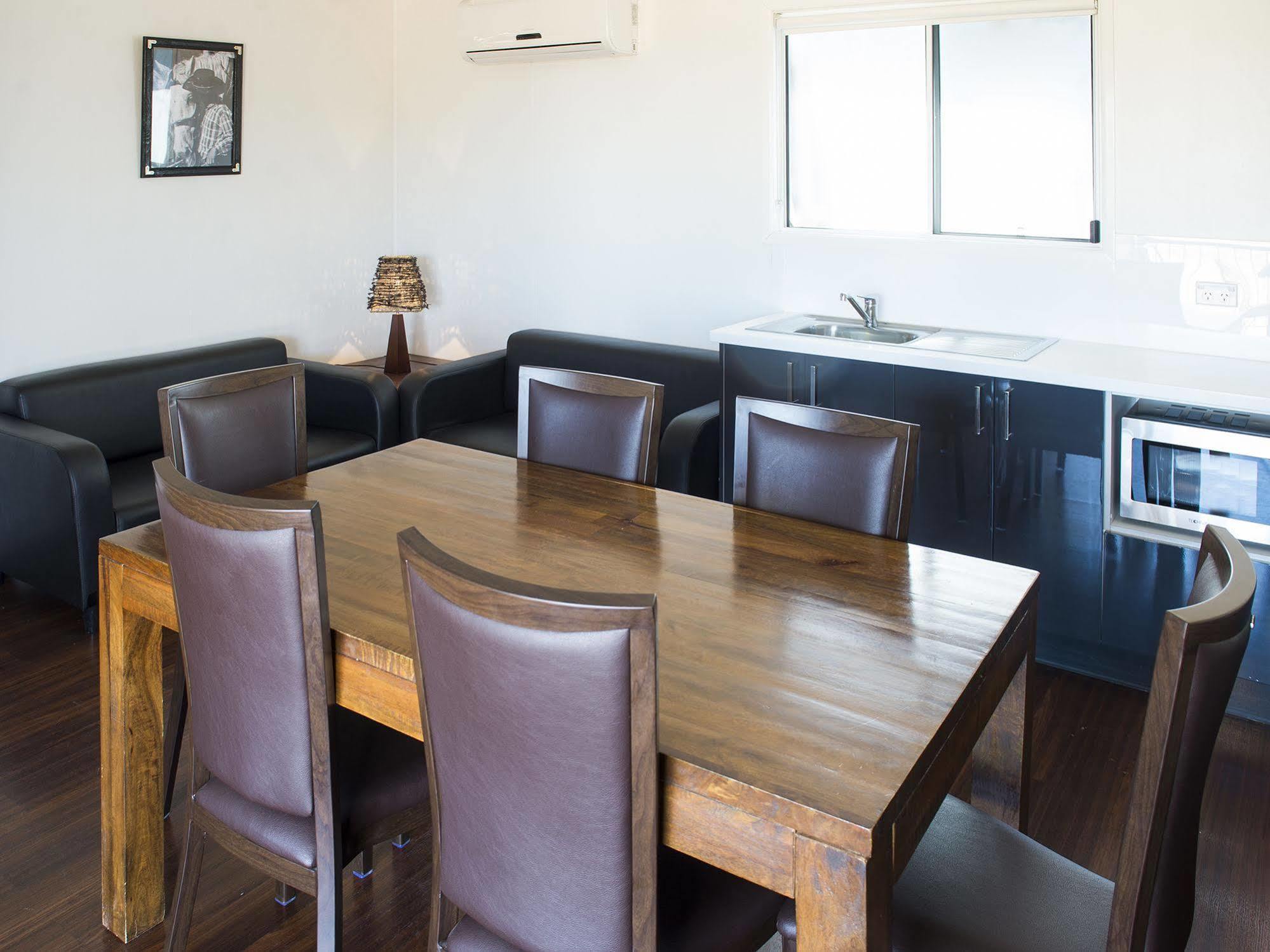 Saltbush Retreat Villa ลองรีช ภายนอก รูปภาพ
