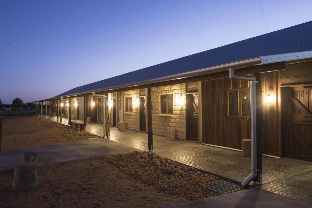 Saltbush Retreat Villa ลองรีช ภายนอก รูปภาพ